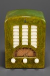 Highly Marbleized Green Emerson BT-245 ’Tombstone’ Catalin Radio